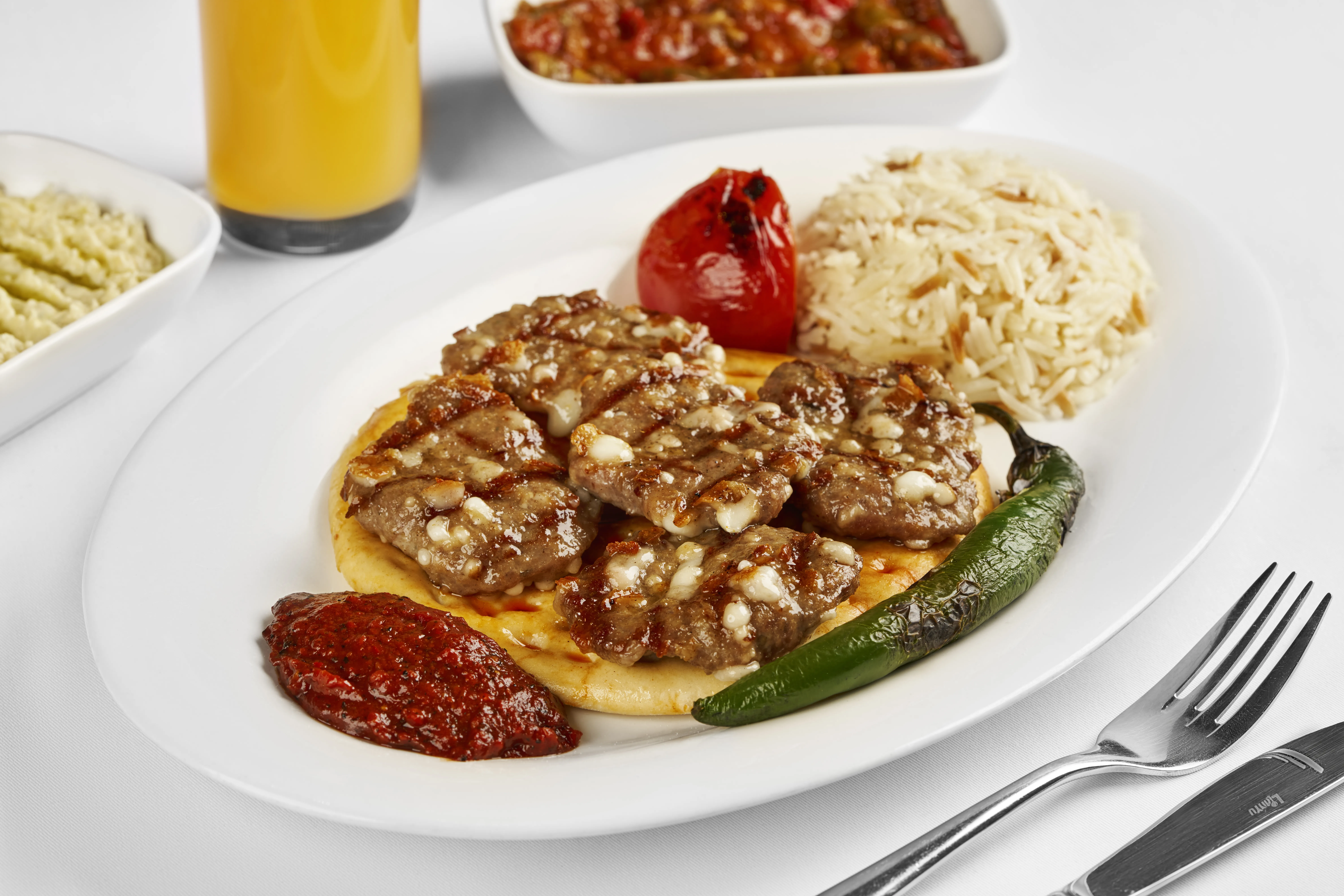 Qəssab kaşarlı köfte